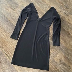 Carabella Collection Black Long Slit Sleeved Vneck Dress Size Medium Formal